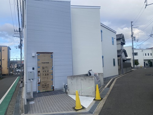 師走の喧騒を楽しみながら、理想の「暮らし」を描く。