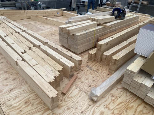 岸和田市上町の注文住宅〜土台敷き〜