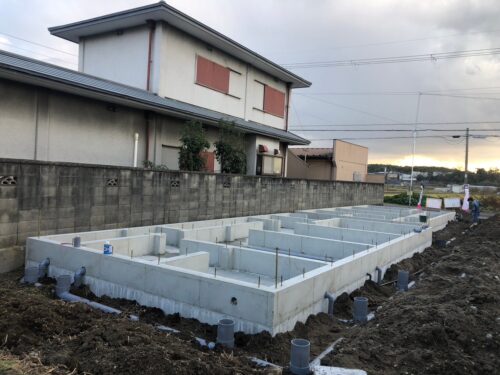 12月23日(土)　岸和田市畑町　戸建賃貸2棟　基礎完成