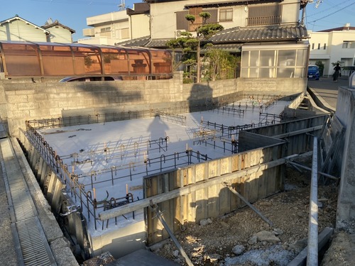 変形地・狭小地でも諦めない！岸和田で叶える高性能デザイン住宅の秘訣と、S様邸のキッチン組立レポ